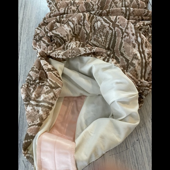 Torrid Snake Print Ruched Dress Brown beige white - Picture 5 of 8